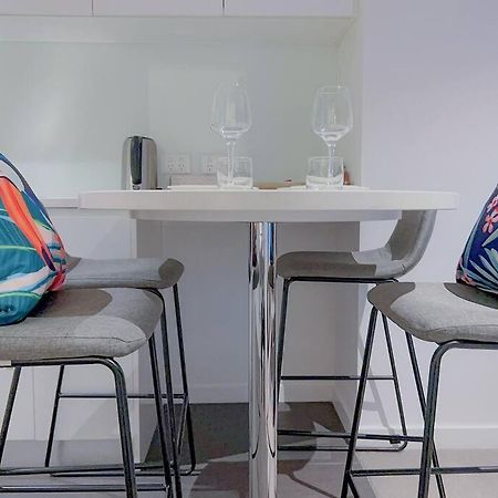 Amazing 2 Bedroom In Cbd! Brisbane Buitenkant foto