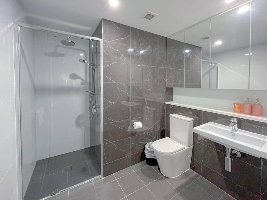 Amazing 2 Bedroom In Cbd! Brisbane Buitenkant foto