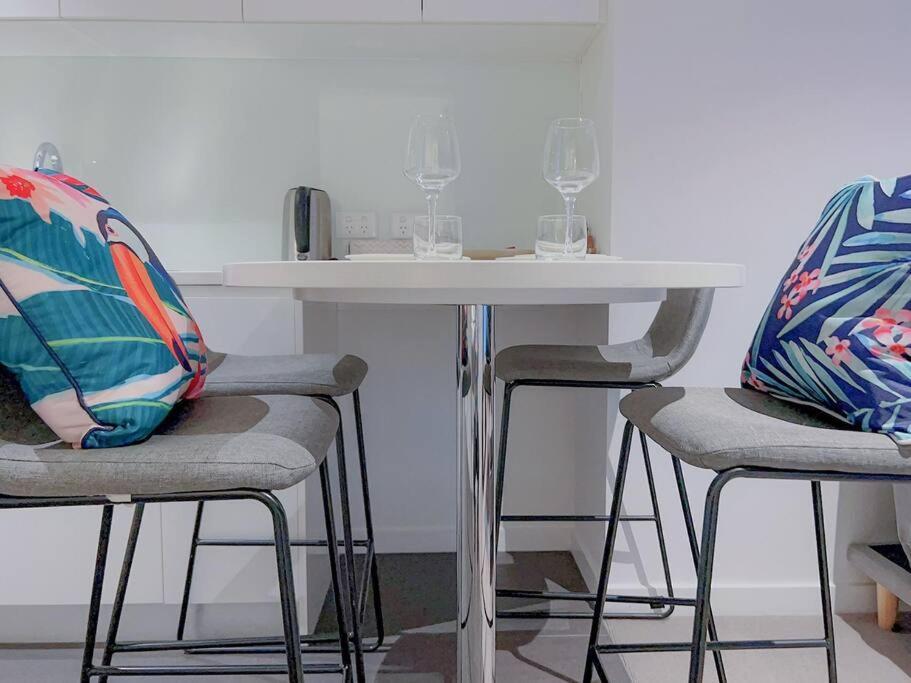 Amazing 2 Bedroom In Cbd! Brisbane Buitenkant foto