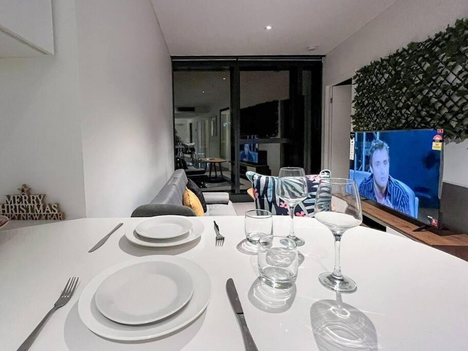 Amazing 2 Bedroom In Cbd! Brisbane Buitenkant foto